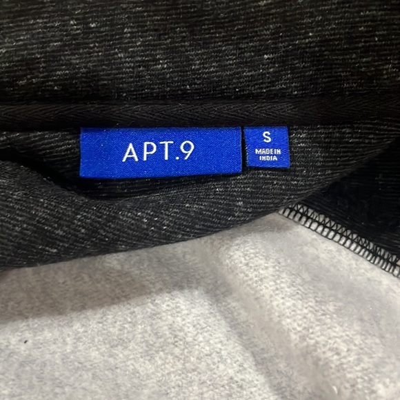 APT. 9 Brand, Black Colored, Small - Picture 4 of 5